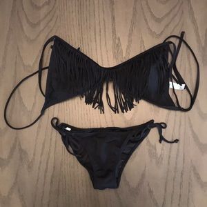 Black bikini Top Lrg Bottoms Xs
